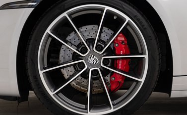 Porsche 911 Carrera 4S Cabriolet (992) 23