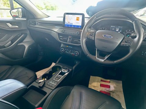 Ford Focus 1.5T EcoBoost Vignale Auto Euro 6 (s/s) 5dr 28
