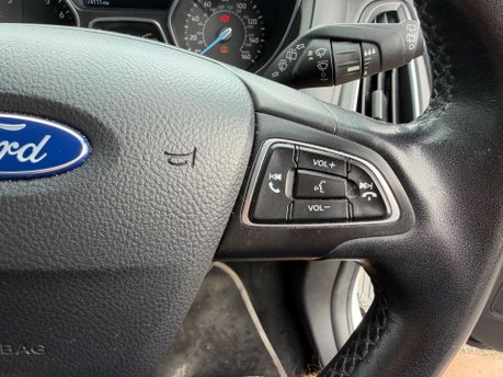Ford Focus TITANIUM 12