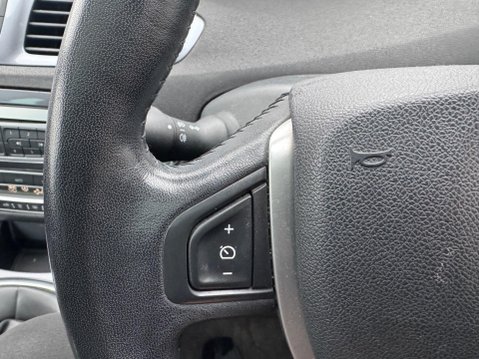 Renault Scenic Xmod 1.6 dCi Dynamique TomTom Euro 5 (s/s) 5dr 19