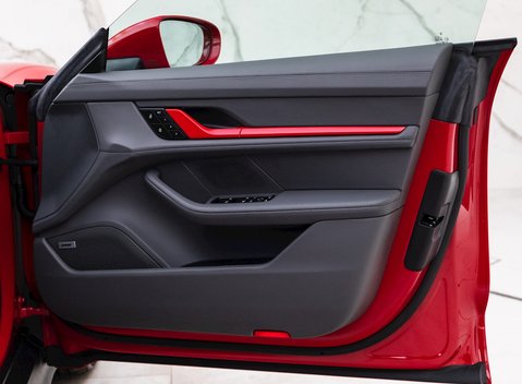 Porsche Taycan Turbo Cross Turismo 23