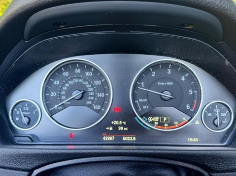 BMW 4 Series 2.0 420d Luxury Auto Euro 6 (s/s) 2dr 40