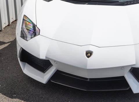 Lamborghini Aventador LP700-4 Roadster 30