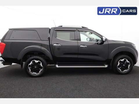 Nissan Navara 2.3 Navara Tekna dCi Auto 4WD 5dr 7