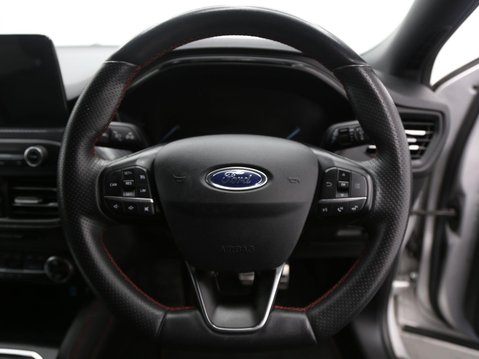 Ford Focus 1.0T EcoBoost ST-Line X Euro 6 (s/s) 5dr 10