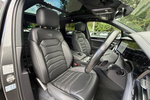 Volkswagen Touareg V6 BLACK EDITION TSI - DEMO +1 OWNER - FULL VW SERVICE HISTORY 22