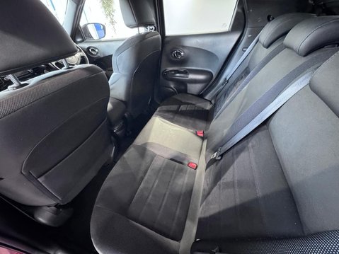 Nissan Juke 1.2 DIG-T N-Connecta Euro 6 (s/s) 5dr 29