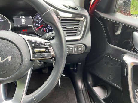 Kia Xceed 1.0 XCeed Connect ISG 5dr 27