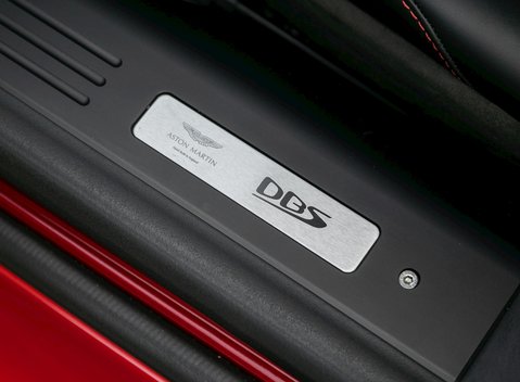 Aston Martin DBS Superleggera 22