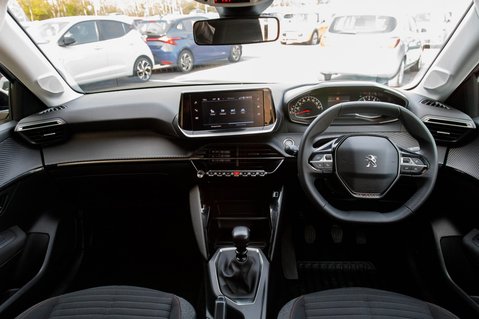 Peugeot 208 PURETECH ACTIVE PREMIUM PLUS S/S 3