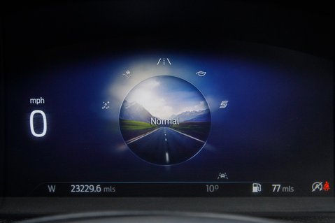 Ford Kuga TITANIUM EDITION 32