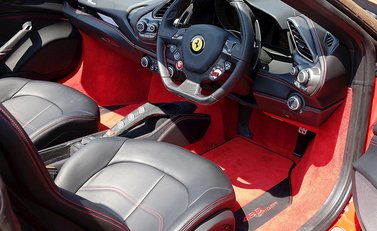 Ferrari 488 Spider 20