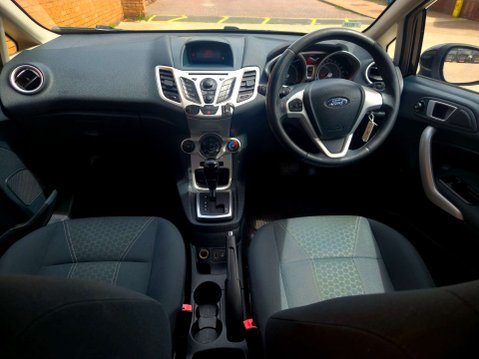 Ford Fiesta 1.4 Fiesta Zetec Auto 5dr 23