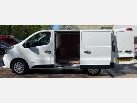 Renault Trafic 1.6 dCi 27 Business+ Panel Van 5dr Diesel Manual SWB Standard Roof Euro 5 ( 16