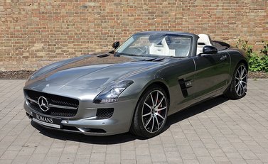 Mercedes-Benz SLS AMG GT Roadster 28