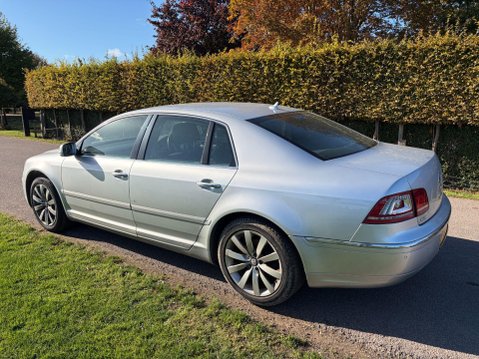 Volkswagen Phaeton 3.0 TDI CR V6 Tiptronic 4Motion Euro 5 4dr 7