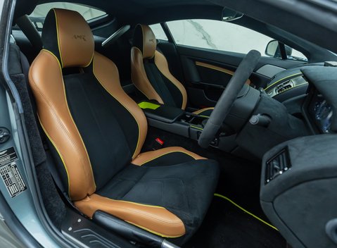 Aston Martin V8 Vantage AMR 14