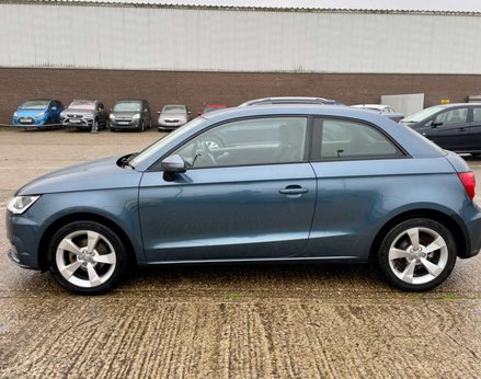 Audi A1 1.0 A1 Sport Nav TFSI Semi-Auto 3dr 11