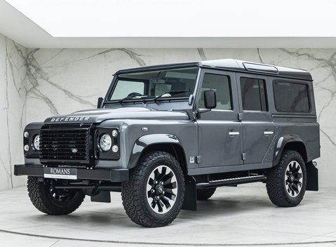Land Rover Defender 110 Works V8 70th Edition 1