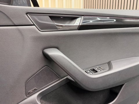 Skoda Superb 2.0 TDI Laurin & Klement Euro 6 (s/s) 5dr 66