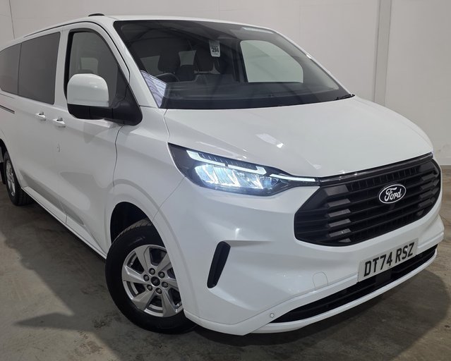 Ford Transit Custom Transit Custom 320 H1 Kombi Limited 9 Seater 2.0 EcoBlue 136ps