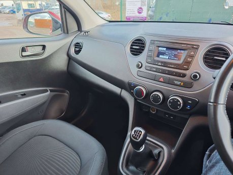 Hyundai i10 1.0 SE Euro 6 5dr 22