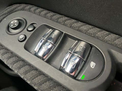 Mini Countryman 1.5 COOPER 30