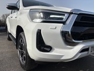 Toyota Hilux Invincible 4WD D-4D Double Cab Pickup 21