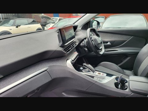 Peugeot 3008 PURETECH S/S ALLURE PREMIUM 13