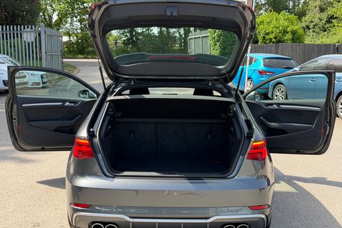 Audi S3 QUATTRO 3 DOOR - APPLE CAR PLAY - VIRTUAL COCKPIT -2 OWNERS -FULL SERVICE H 23