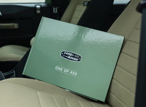 Land Rover Defender 110 HERITAGE 20