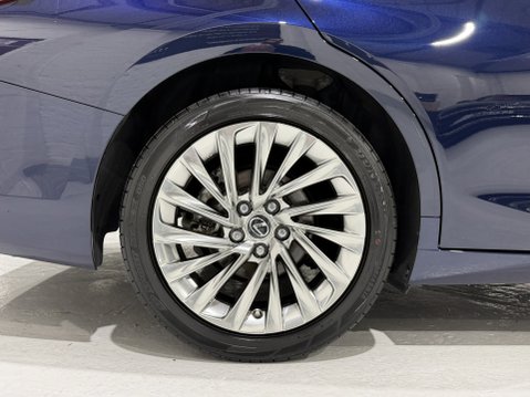 Lexus Es 300H TAKUMI 18