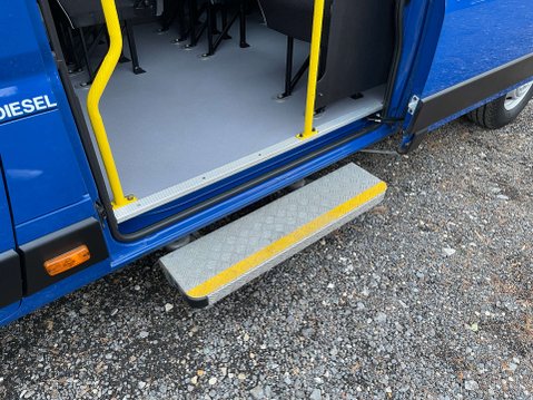 Peugeot Boxer 440 L4H2 17 SEAT NON-D1 Lightweight minibus with full ramp and sensors 8
