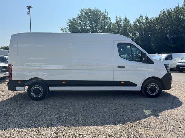 Renault Master LWB L3H2 Medium Roof Advance Air Con Sensors EURO 6 5
