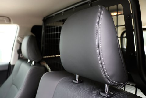 Land Cruiser Commercial 6