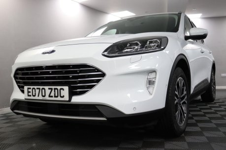 Ford Kuga TITANIUM FIRST EDITION 28