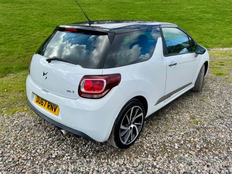 DS DS 3 PURETECH CONNECTED CHIC 3