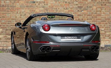 Ferrari California T 12
