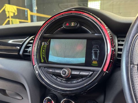 Mini Hatch 2.0 John Cooper Works Auto 3dr 53