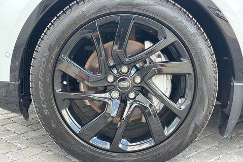 Land Rover Discovery D300 R-Dynamic HSE MHEV Panel Van 37