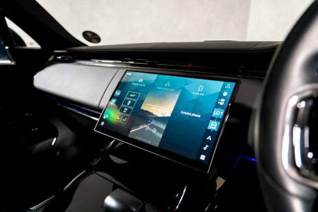 Land Rover Range Rover Sport SV EDITION ONE. FULL SATIN PPF. CARBON CERAMIC BRAKES. SLIDING PANO ROOF. 40