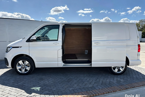Volkswagen Transporter T32 Lwb 204 ps Tdi Highline 4Motion DSG Panel Van 9