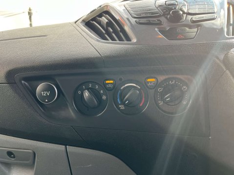Ford Transit Custom 2.0 Transit Custom 340 Limited 26