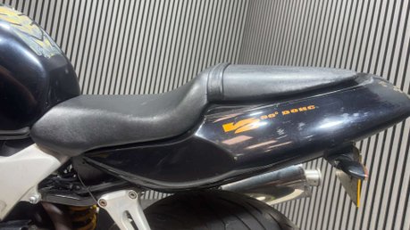 Honda VTR 1997 1000CC V TWIN 30K PROJECT BIKE SPARES OR REPAIR 19