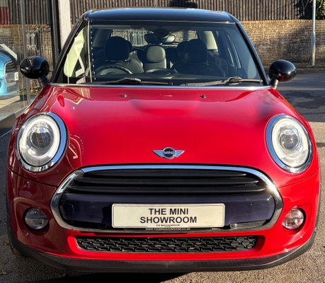 Mini Hatch Cooper 1.5 Automatic Chili / Media XL 5 door + DEPOSIT TAKEN 6