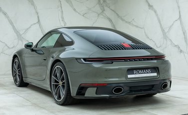 Porsche 911 Carrera 4S (992) 7
