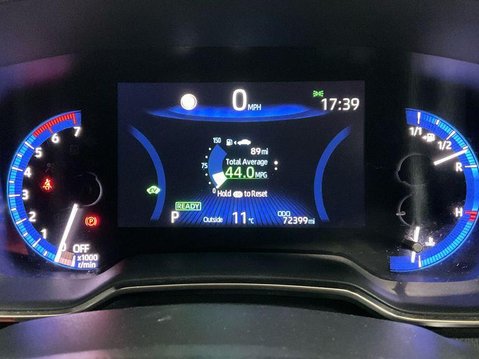 Toyota Corolla 1.8 VVT-h Design Touring Sports CVT Euro 6 (s/s) 5dr 11