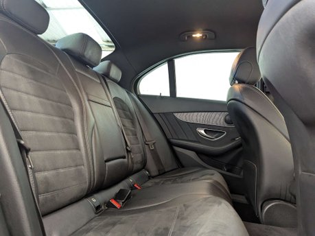 Mercedes-Benz C Class 2.0 C 220 AMG Line D Auto 4dr 49
