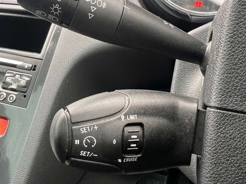 Peugeot 5008 1.6 5008 Allure Blue HDi S/S 5dr 41