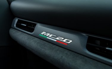 Maserati MC20 V6 22